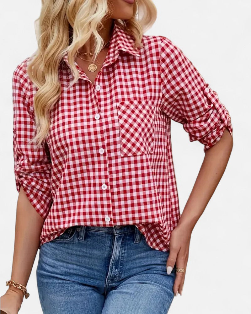 Kariertes Hemd mit Brusttasche und Knopfleiste