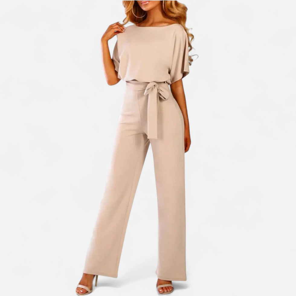 Eleganter Jumpsuit mit Bindegürtel und weitem Bein