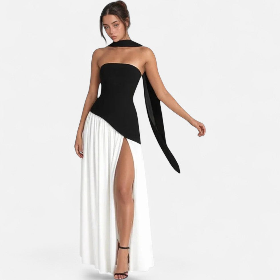 Elegantes Abendkleid mit Schlitz und Trägerfreiem Design