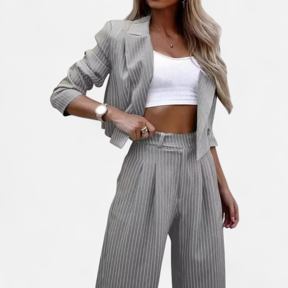 Gestreiftes Zweiteiler Set mit Blazer und Hose