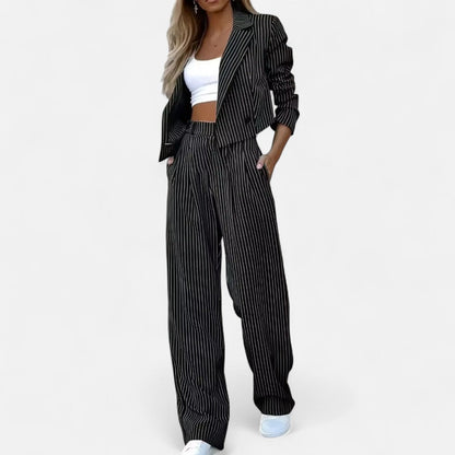 Gestreiftes Zweiteiler Set mit Blazer und Hose