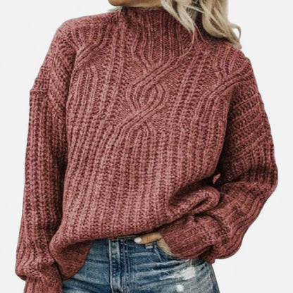 Gestrickter Pullover mit hohem Kragen