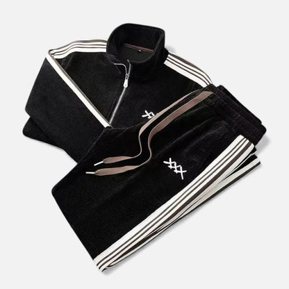 Herren Trainingsanzug mit Streifendetail