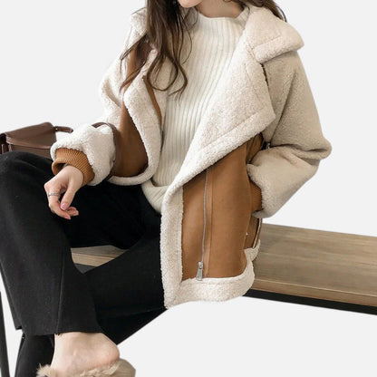 Damen Teddyjacke im kuscheligen Materialmix